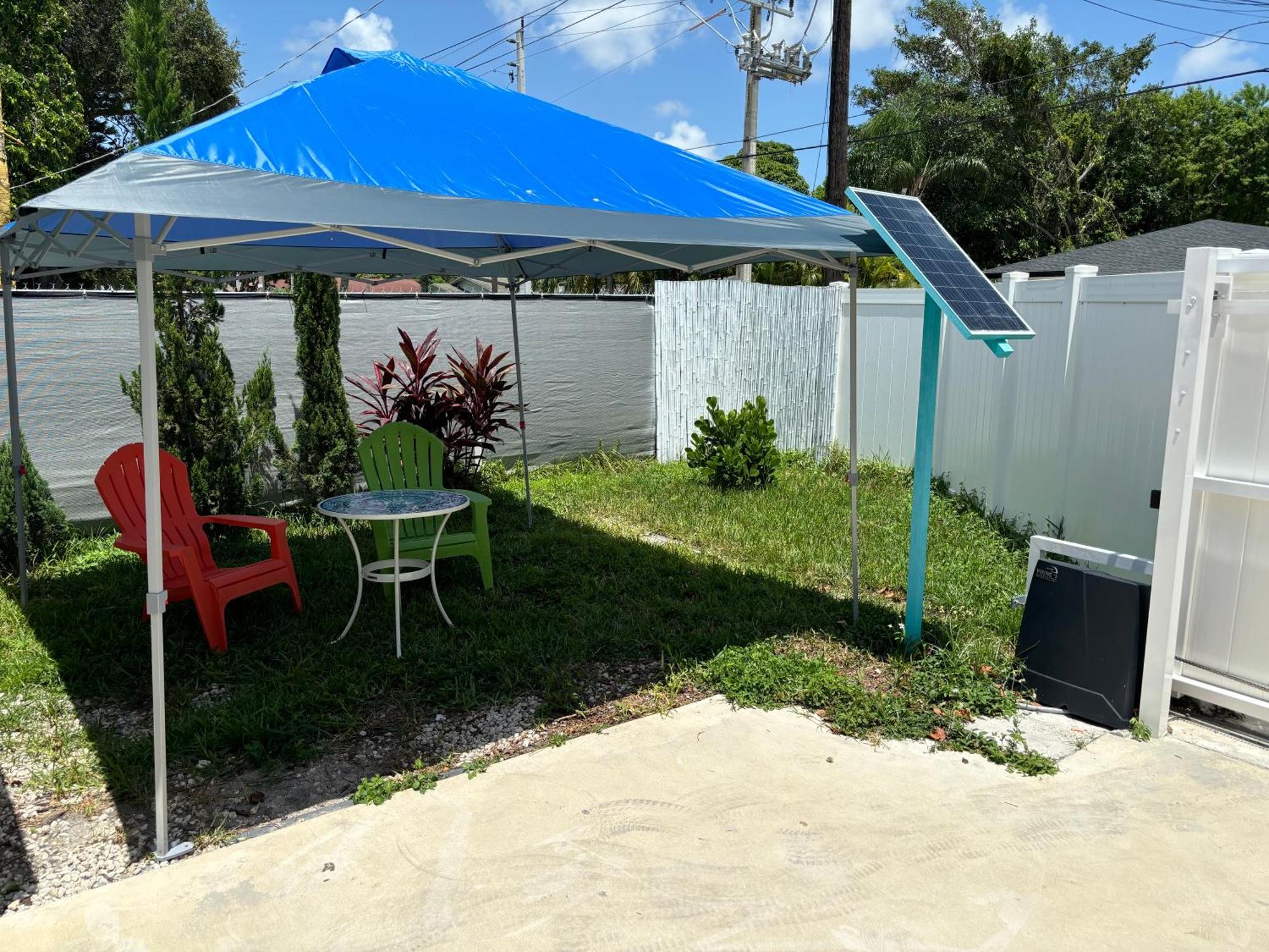 Mini House Oasis Hotel Miami Springs Bagian luar foto