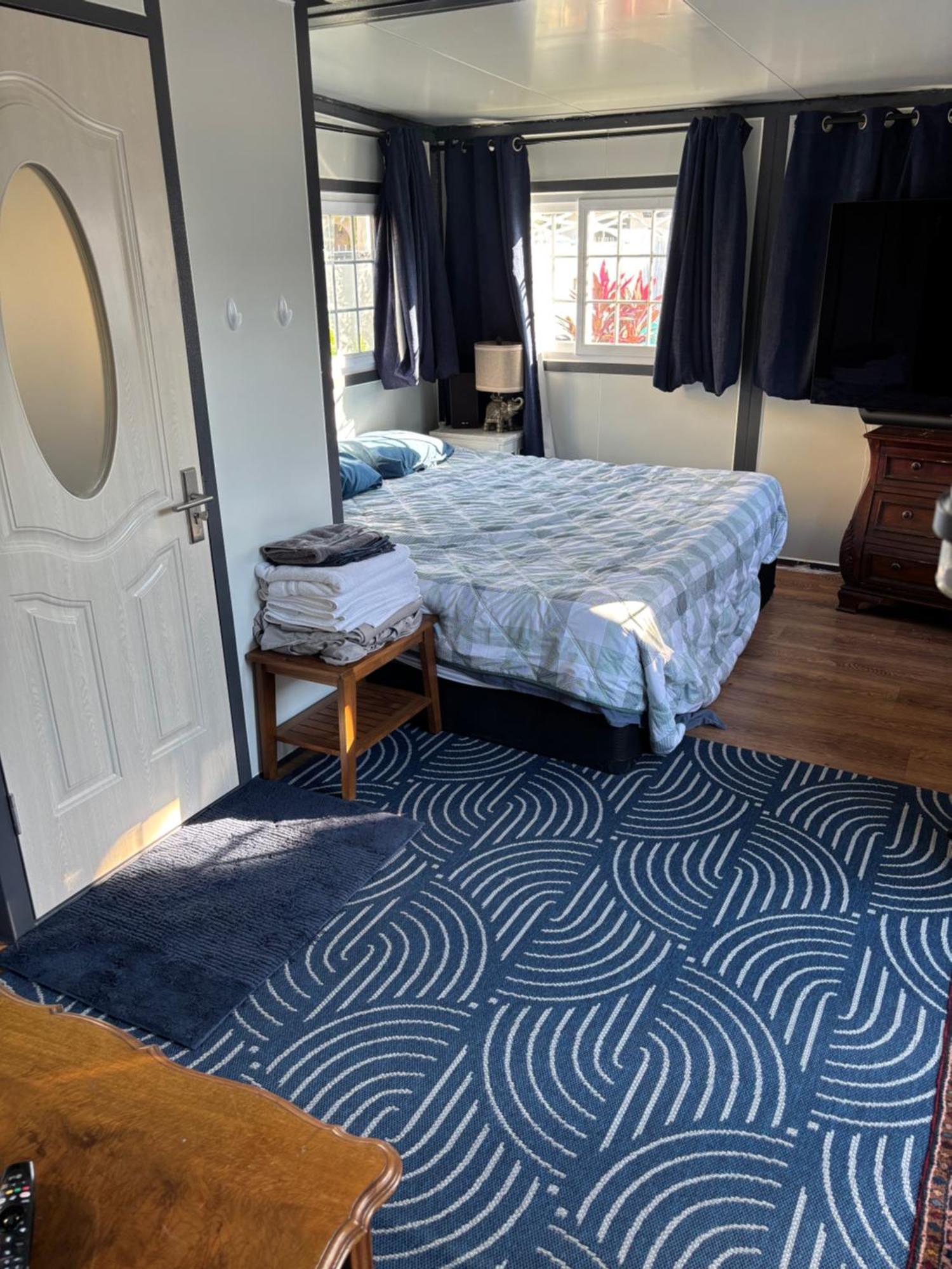 Mini House Oasis Hotel Miami Springs Bagian luar foto